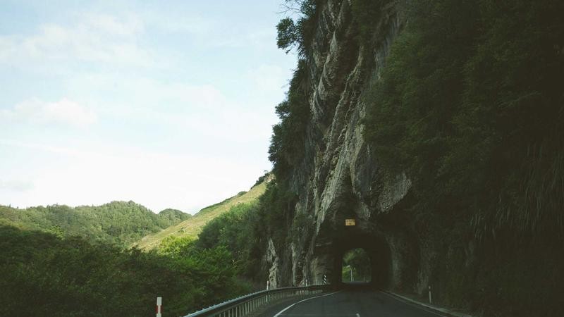亚洲熟妇无码一区二区三区：深度解析成熟魅力的多维表达与审美趋势